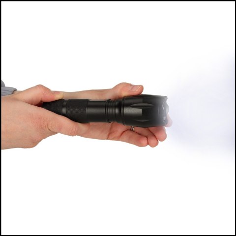 Latarka taktyczna wojskowa 800 lumenów LED ZOOM mocna USB akumulator Latarka taktyczna wojskowa 800 lumenów LED ZOOM mocna USB akumulator
